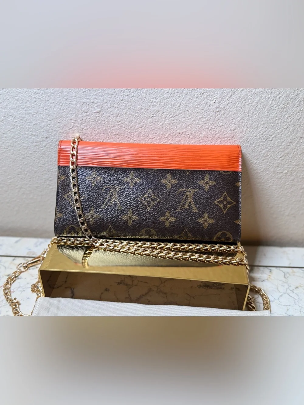 Louis Vuitton Monogram Envelope with Chain - Picture 7 of 15